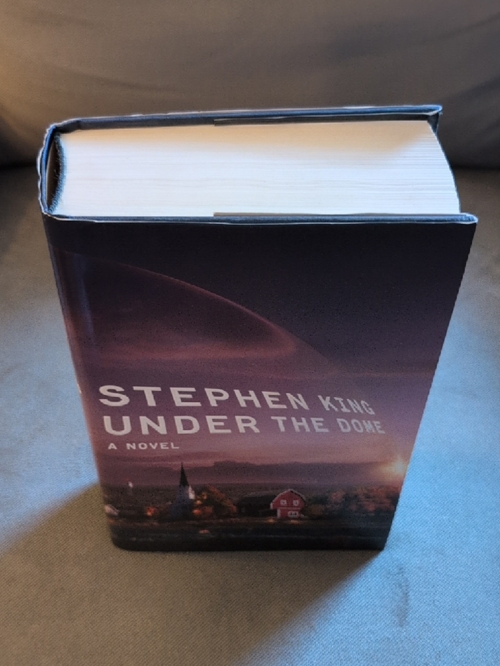 Stephen King Under the Dome Hardcover - Picture 6 of 8
